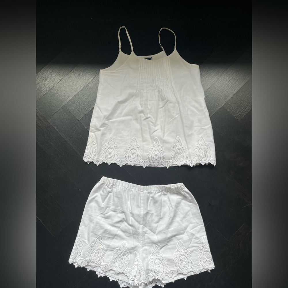 White Polo Ralph Lauren girls matching set(shorts and elegant tank top)